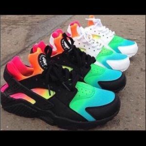 nike air huarache run sd noro donna nike air huarache run sd noro donna
